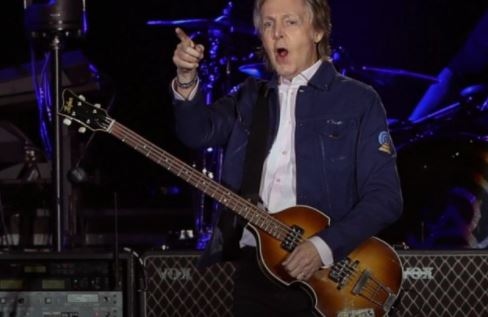 В YouTube излезе трейлър на документалния минисериал McCartney 3 2 1 който